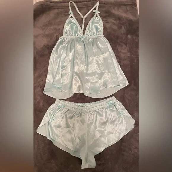 Betsey Johnson Lingerie 2 Piece Set - Picture 3 of 7